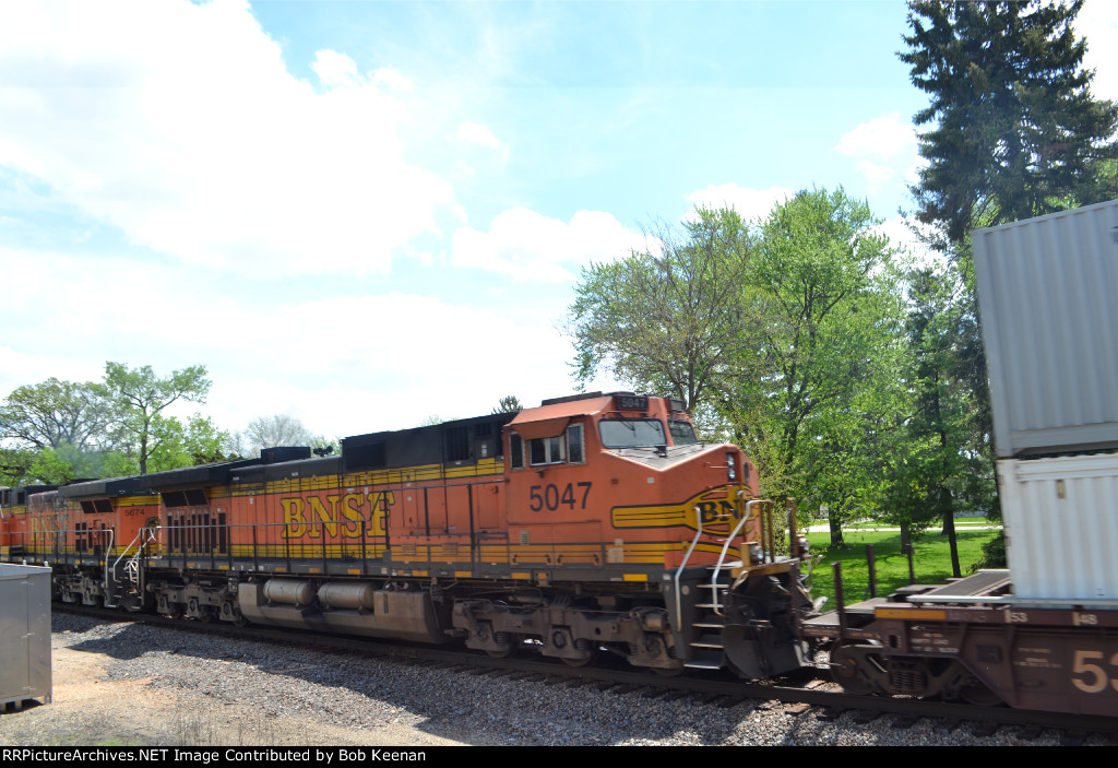 BNSF 5047